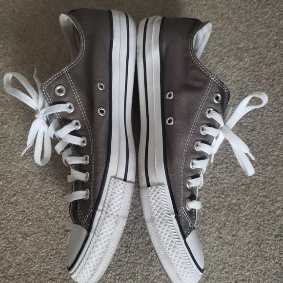 Converse Men sz 11.5